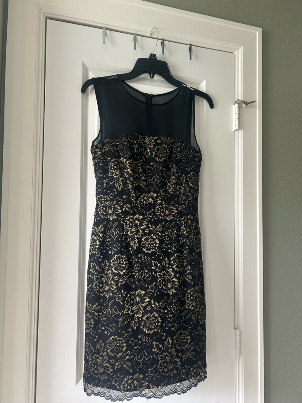 Diane von Furstenberg Black & Gold Lace Cocktail Dress Size 2
